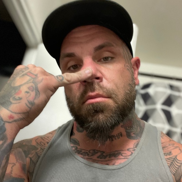 Meet your Posher, Nick - Picture 1 of 1